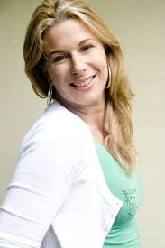 Meet author and comedian, Mandy Nolan