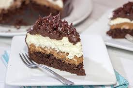 This week, the eatery recently stepped up its dessert game and has presented to us with a chocolate caramel lasagna that sounds really impressive, but looks a. Black Tie Mousse Cake 4 Different Layers Of Chocolate
