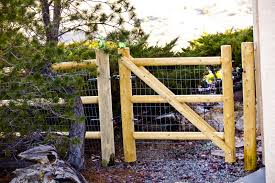 Updated on 5 january 2020. Residential Wood Taylor Fence Colorado