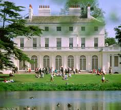 However, reports recently stated that harry and meghan had given his cousin, princess. Harry And Meghan Will Leave Kensington Palace To Make New Home At Frogmore House Daily Mail Online