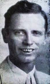 Howard Starr born in North Troy