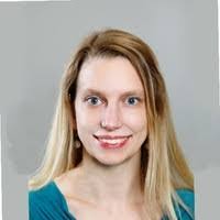 Hillary Hoffman's Instagram, Twitter & Facebook