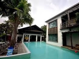 Tripadvisor'ın interaktif haritasını kullanarak konuma ve yakındaki restoran ve gezilecek yer seçeneklerine göz atın. à¸žà¸²à¸£à¸²à¸à¸­à¸™ à¸­ à¸™à¸™ The Paragon Inn