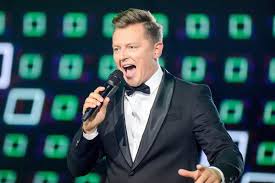 Wokalista podczas polskich preselekcji zaprezentuje swój recital. Eurowizja 2021 Rafal Brzozowski Z The Ride Polskim Kandydatem Tvp Postawila Na Prezentera Programow Tvp