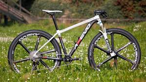 Bike Ahead Composites Probablemente Las Ruedas De Carbono Mas Impresionantes Del Mundo