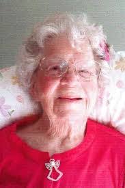 Mary Gottschalk's Instagram, Twitter & Facebook