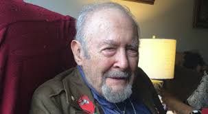 Veteran won awards for bravery, photographed WWII