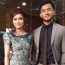 Nur suhada ayda jebat (lahir 17 mac 1992) ialah seorang penyanyi dan pelakon wanita malaysia. Kalau Bercinta Pun Apa Salahnya Redza Rosli