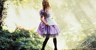 … here to see the original: Alice Through The Looking Glass Film 1998 Trailer Kritik Kino De