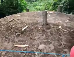 Tanah kubur musim 6 episode 10 episod penuh. Pandangan Ahli Geologi Terkait Tanah Kuburan Tiba Tiba Meninggi Di Padang Pariaman Kata Sumbar