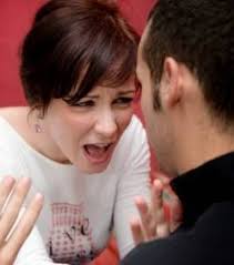 Furieuse, junon décide de se venger sur io. Trompe Par Sa Femme Il Se Venge D Une Facon Originale