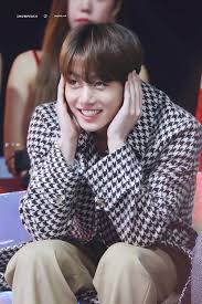 5 colors to choose material: Txt Didn T Expect To Run Into Bts S Jungkook Hyung On Their Jeju Trip Kissasian