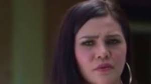 Aurora kemudiannya dibebaskan lebih awal dari waktu ditetapkan kerana berkelakuan baik. Dendam Aurora Episod 69 Cute766