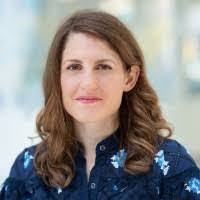 Carrie Witte's Instagram, Twitter & Facebook