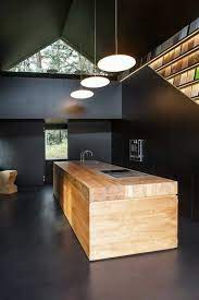 keuken eiland zwart hout huisdesign binnenhuisarchitect ontwerpers