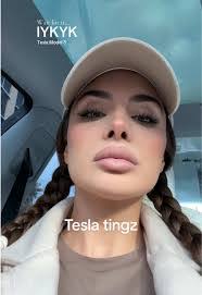 Alyssa Reece's Instagram, Twitter & Facebook