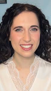 This bride did not stop smiling all morning! @chachaperon 😍😍  @spahotelweddings , So loved creating my pretty in pink signature bridal  makeup for her last weekend 🎀