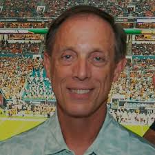 When Alumni and Friends Step Up, The U Shines Brighter