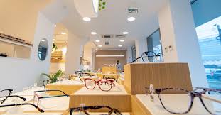Livrare in 24h, banii inapoi in 30 zile, produse originale, aviz m. Lensa Ro A Deschis Un Showroom De OpticÄ La TimiÈoara Ziua De Vest