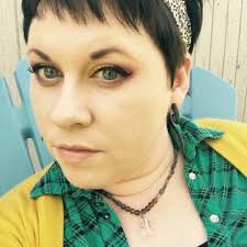 Leslie lytle (@LeslieOwlmeow18)