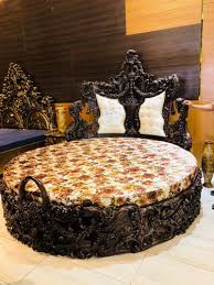 One of the biggest challenges with round beds is to fit them in the room. Antique Teak Wood Round Bed Zama Interiors Id 21385325197