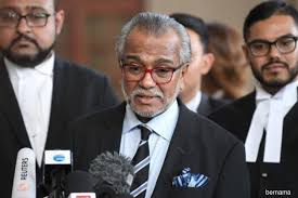 Results for tan sri muhammad shafee. Shafee Hand Not Fractured But Blood Capillary Swelling The Edge Markets