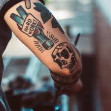 Our artists charge $200 an hour. Tattoo Prices How Much Does A Tattoo Cost United Kingdom Rates 2020