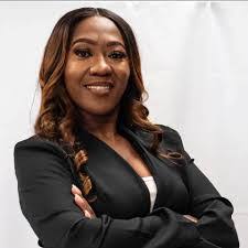 Roselyn Dean's Instagram, Twitter & Facebook