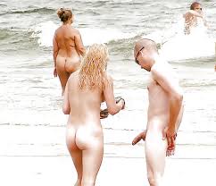 Boner at the Beach - 43 photos