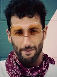 Daniel flirting?? my Roman empire, and yes, yes u are #DANIELRICCIARDO...