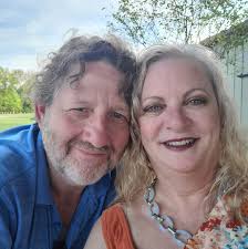 What dentists in Kentucky take Wellcare for extractions and dentures?