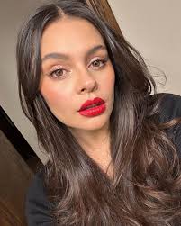 Estefania Rios's Instagram, Twitter & Facebook