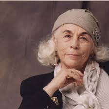 El blog que no cesa... : ESTUDIO DE 'ENTRE VISILLOS' Y CARMEN MARTÍN GAITE