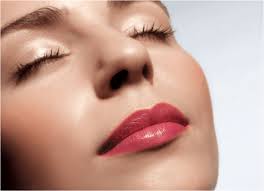 Những thắc mắc về phẫu thuật môi trái tim mỏng