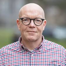 Onsdag i denne uge fratrådte jeg som institutleder på Institut for Politik… 