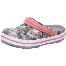 Je mehr unterschiedliche crocs damen schuhe es gibt umso beliebter wird die marke. Crocband Camo Speck Clog K 205301 97a Sale Clogs Fur Madchen Von Crocs