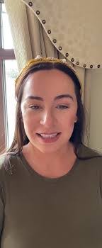 Ola Murray's Instagram, Twitter & Facebook