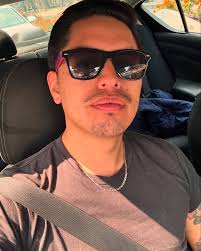 🍾🏙️ Gozándola, 🫶