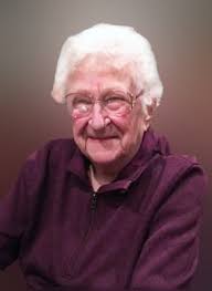 Sandra Bence's Instagram, Twitter & Facebook