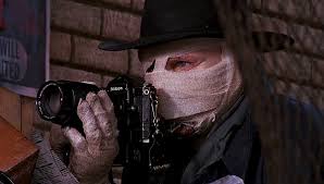 Darkman's Behind-the-Scenes Struggles with Universal Revealed by Filmmakers  | Den of Geek