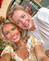 Autumn Waggoner's Instagram, Twitter & Facebook