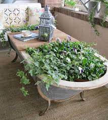 Un arredo giardino fai da te massiccio e resistente alle intemperie realizzato partendo da travetti. Arredo Giardino Fai Da Te Ecco 30 Idee Molto Originali Archzine It