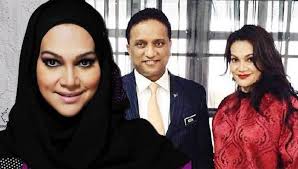 See more of reezal merican naina merican on facebook. Sharifah Haslinda Nafi Sudah Bercerai Dengan Datuk Seri Berita Perceraian Persamaan