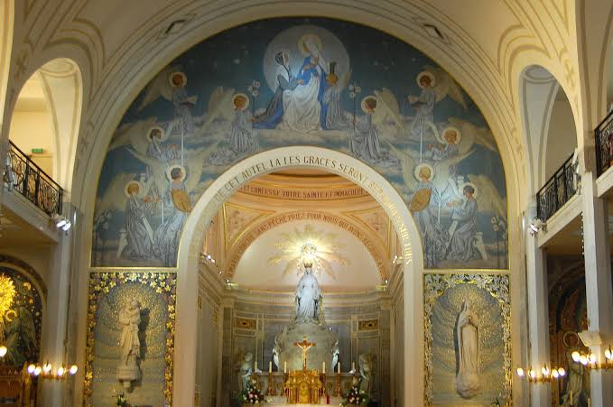 LISIEUX / PARIS