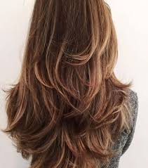 10 Coiffures Qui Donneront Automatiquement Un Super Volume Aux Cheveux Fins Coupe De Cheveux Cheveux Coupe Cheveux Long