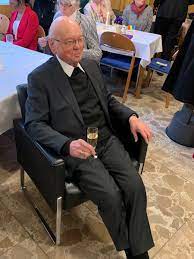 Mandats 6e ministre président de saxe anhalt … haseloff — bezeichnet: Dr Reiner Haseloff Pa Twitter Herzlichen Gluckwunsch Zum 90 Geburtstag Und Gottes Segen Bischof Leo Nowak Wurde Im Gleichen Jahr 1990 Bischof In Ottostadt Magdeburg In Dem Unser Land Sachsenanhalt Wiederbegrundet Wurde