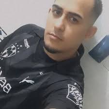 A world-class uchiha hater 😎🗿