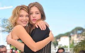 Depuis que leur vie a basculé, toutes se battent. Le Parisien Magazine Cine Trois Ans Dans La Vie D Adele Et Lea Le Parisien