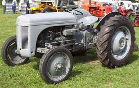 By far his most successful design, it was manufactured from 1946 until 1956, and was commonly known as the little grey fergie. Ferguson Te20 Standard Specs Photos Videos And More On Topworldauto