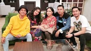 Looking for online definition of anwar or what anwar stands for? Ketiduran Saat Live Okay Bos Anwar Sanjaya Diancam Dipecat